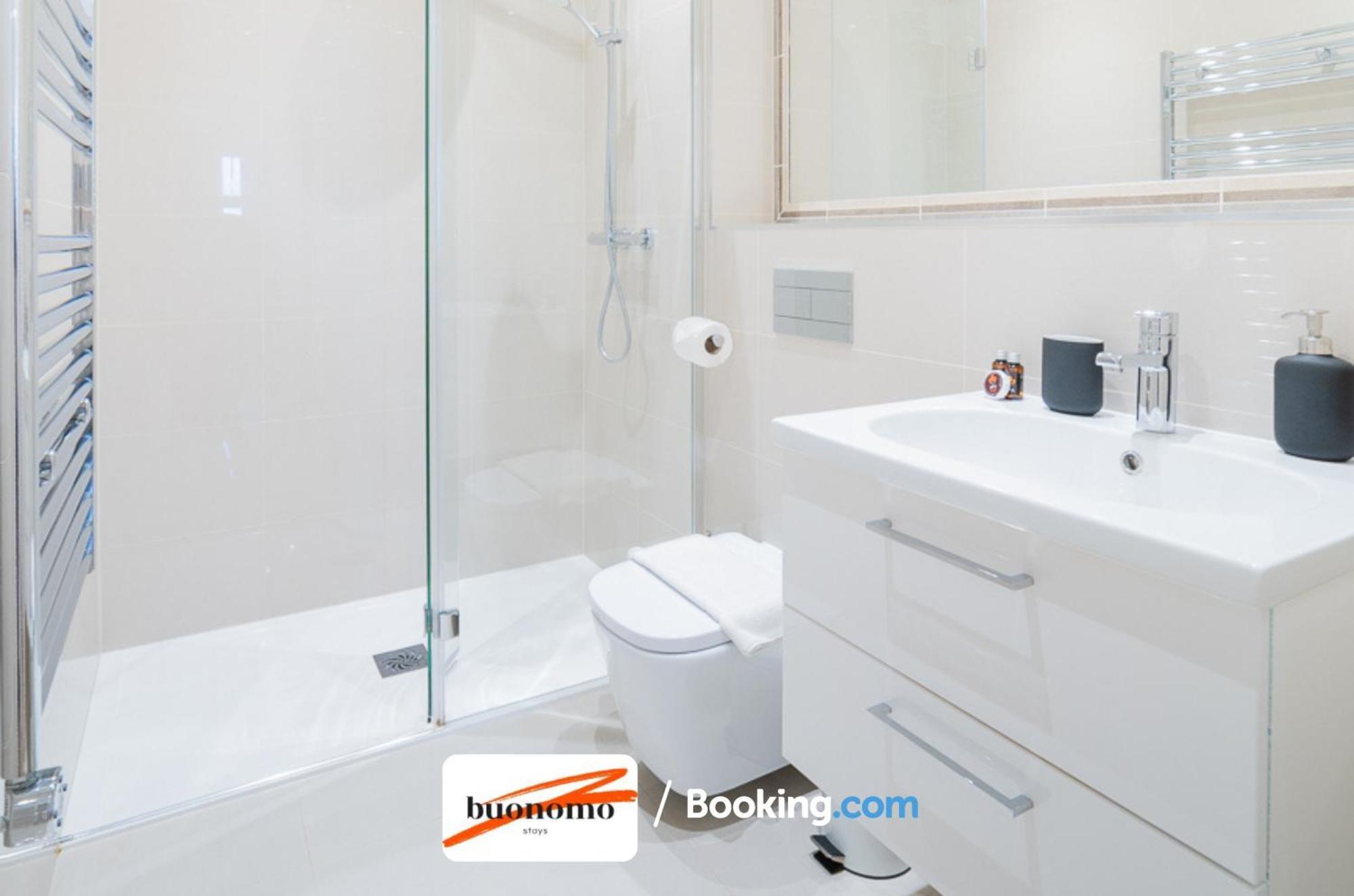 Two Bedroom Apartment At Buonomo Stays Short Lets & Serviced Accommodation Close To Wimbledon Tennis Courts London Exterior foto