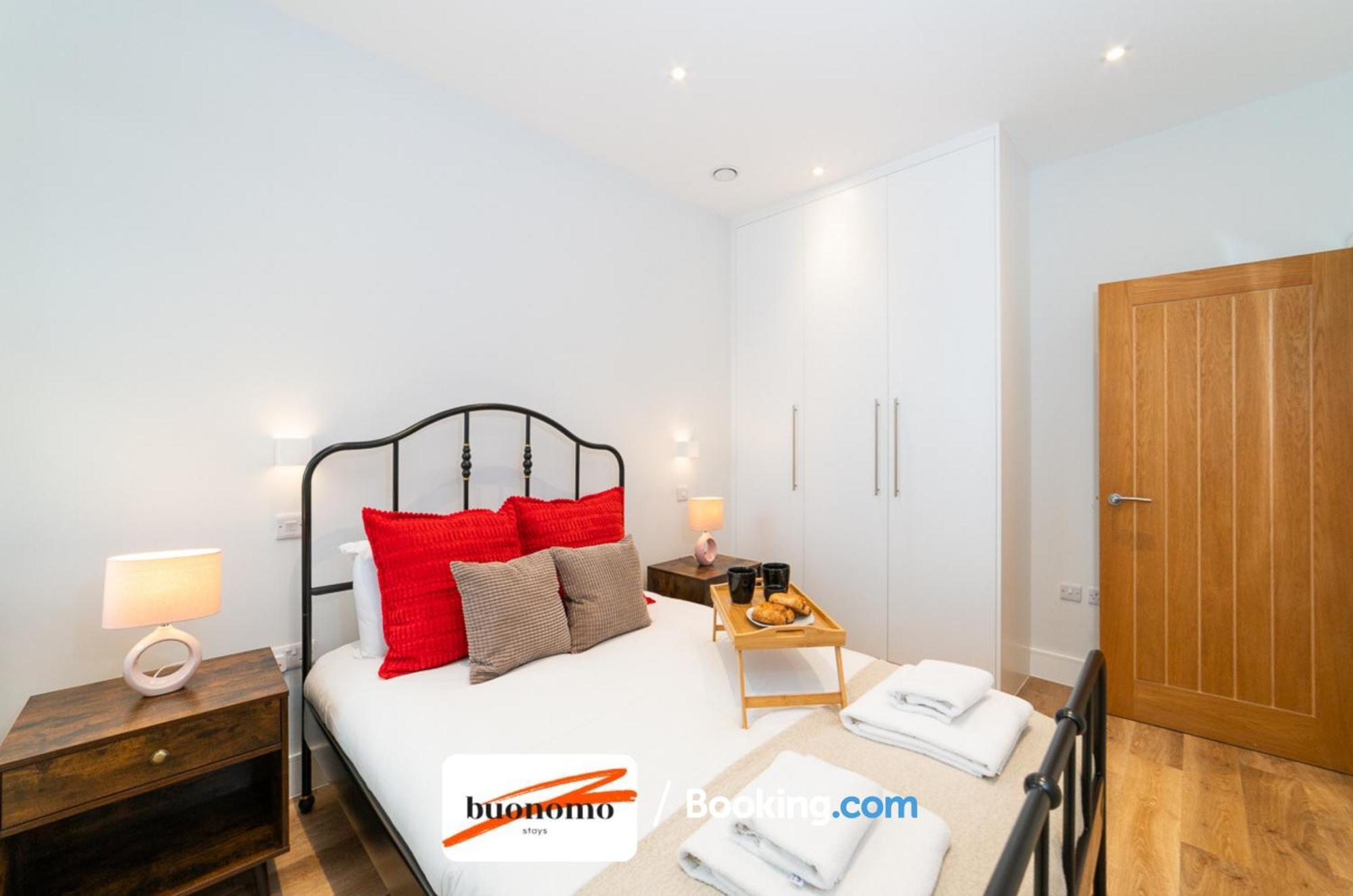 Two Bedroom Apartment At Buonomo Stays Short Lets & Serviced Accommodation Close To Wimbledon Tennis Courts London Exterior foto