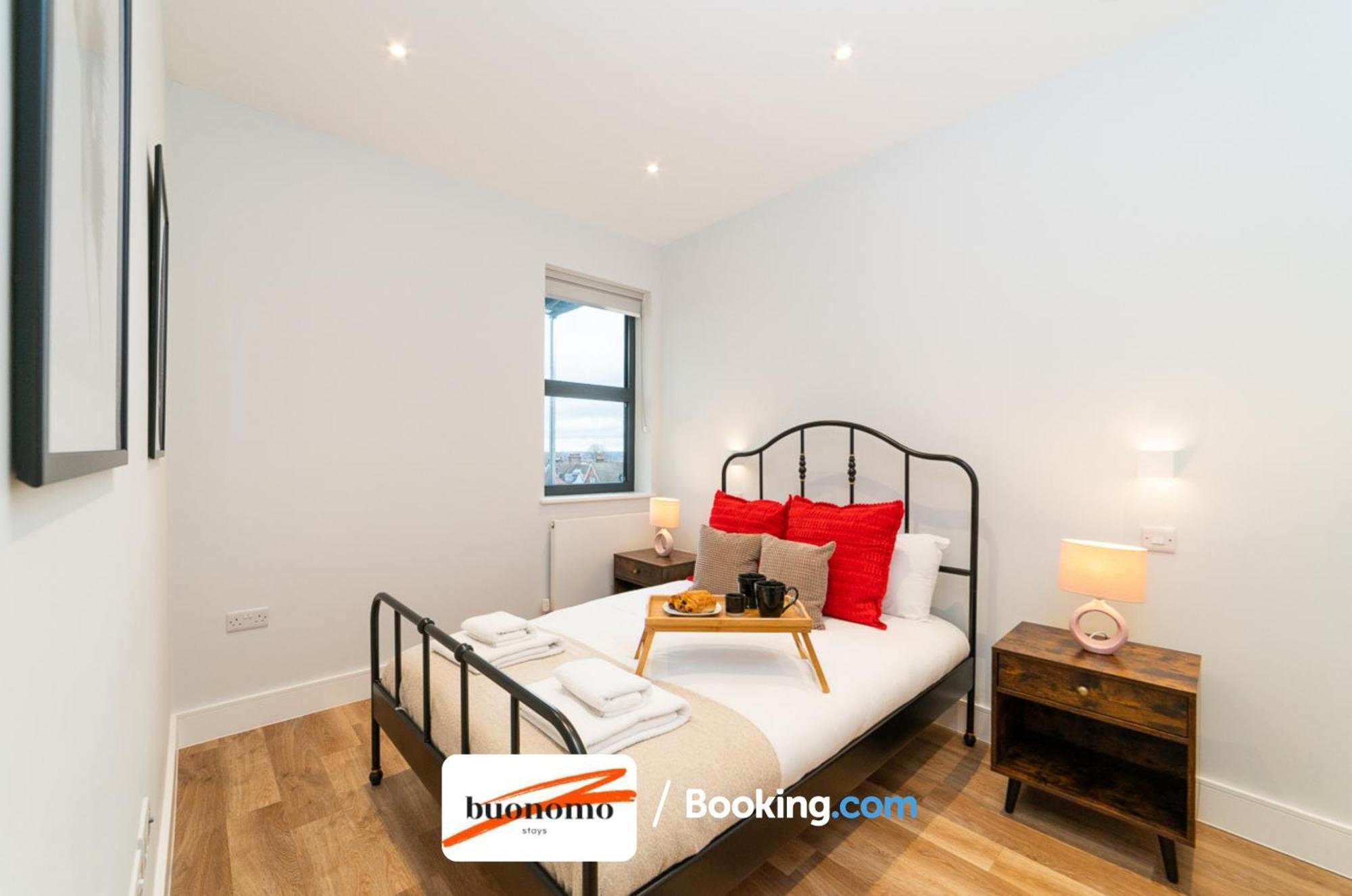 Two Bedroom Apartment At Buonomo Stays Short Lets & Serviced Accommodation Close To Wimbledon Tennis Courts London Exterior foto